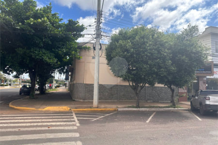 Casa Térrea à venda com 3 quartos no Centro, Três Lagoas, MS