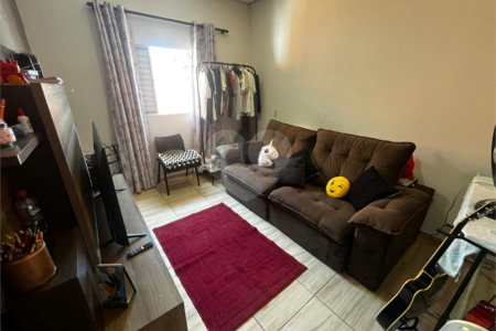 Casa à venda com 3 quartos, sendo 1 suíte,  em Vila Barth, Itapetininga, SP