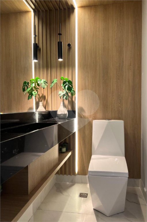 Apartamento à venda com 3 quartos, sendo 1 suíte,  em Jardim Vazani, São Paulo, SP