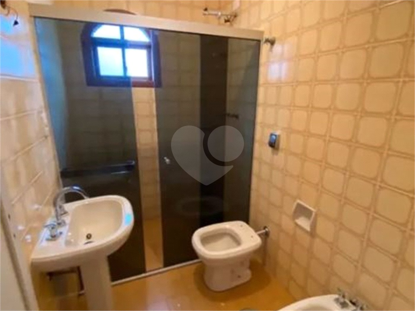 Sobrado à venda ou para alugar com 5 quartos, sendo 3 suítes, em Santana, São Paulo, SP