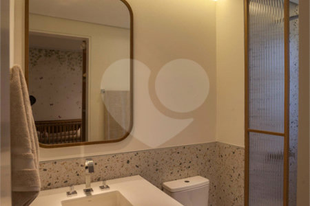 Apartamento à venda com 2 quartos, sendo 1 suíte,  em Pinheiros, São Paulo, SP