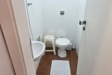 Casa à venda com 4 quartos, sendo 1 suíte, em Brooklin, São Paulo, SP