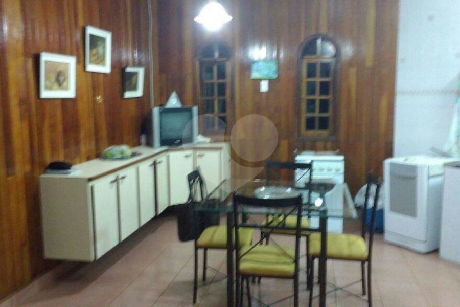 Casa Térrea à venda com 3 quartos, sendo 2 suítes, no Centro, Águas de Santa Bárbara, SP