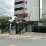 Apartamento à venda com 3 quartos, sendo 1 suíte,  em Jardim das Acácias, São Paulo, SP