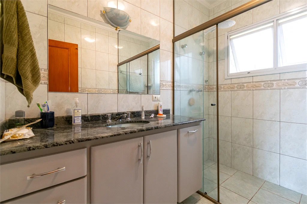 Casa à venda com 3 quartos, sendo 1 suíte,  em Vila Cordeiro, São Paulo, SP