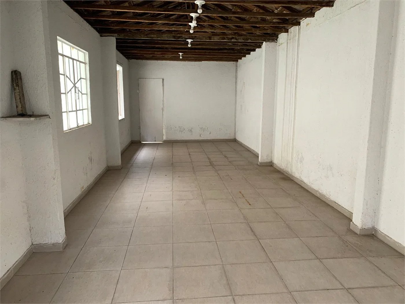 Casa à venda com 4 quartos em Vila Ipojuca, São Paulo, SP