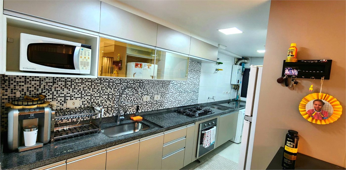 Apartamento à venda com 3 quartos, sendo 1 suíte, em Vila Campestre, São Paulo, SP