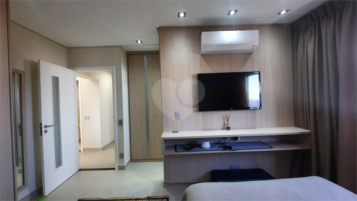 Apartamento à venda com 3 suítes em Jardim Marajoara, São Paulo, SP