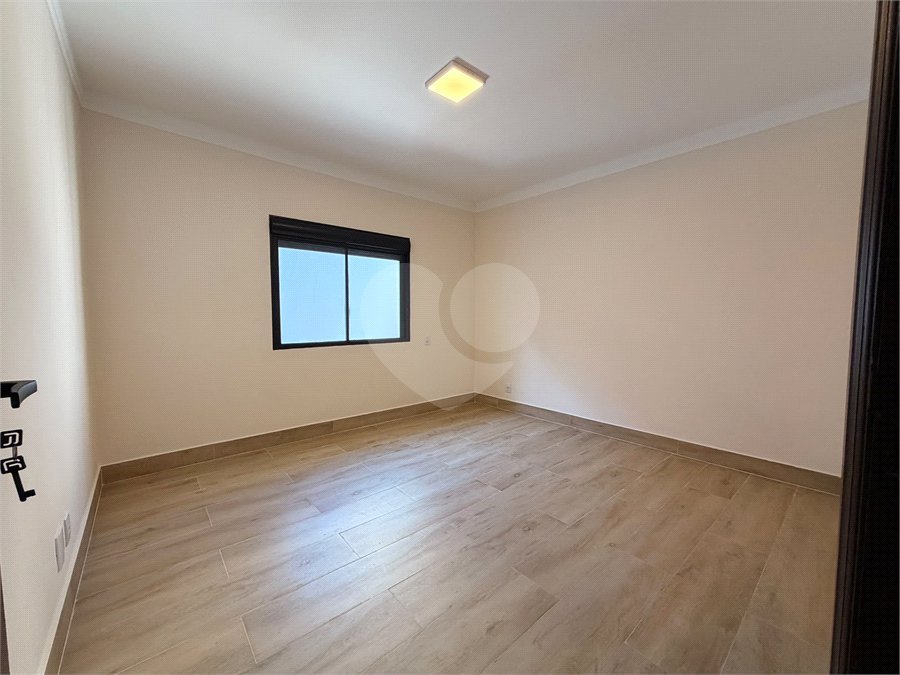 Casa à venda com 5 quartos, sendo 4 suítes, em Vila Rosália, Guarulhos, SP