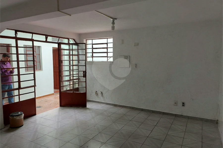 Sobrado à venda na Saúde c/ 330m2 - 5 Quartos/1 Suíte/2Vagas