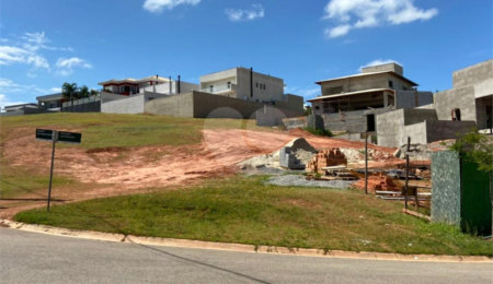 Terreno à venda no condomínio Vale das Águas, Bragança Paulista - SP
