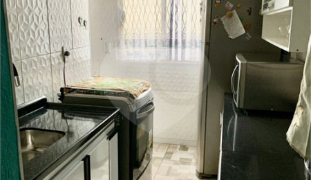 LINDO APARTAMENTO COM 02 DORMITÓRIOS.