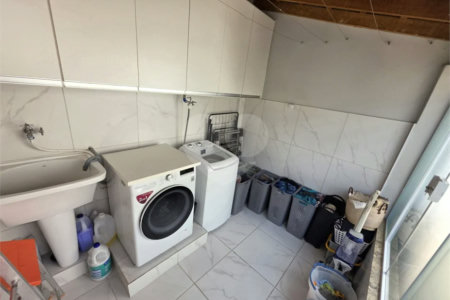 Casa térrea 3 dormitórios com piscina e área Gourmet à venda São Carlos