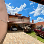 Sobrado à venda com 4 quartos, em Residencial Itamarati