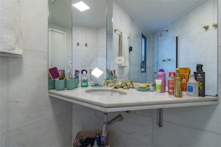 Apartamento sofisticado à venda em Higienópolis — conforto, elegância e localização privilegiada na tradicional Rua Tupi.