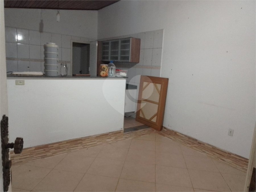 CASA À VENDA – BAIRRO SANTA FELÍCIA
