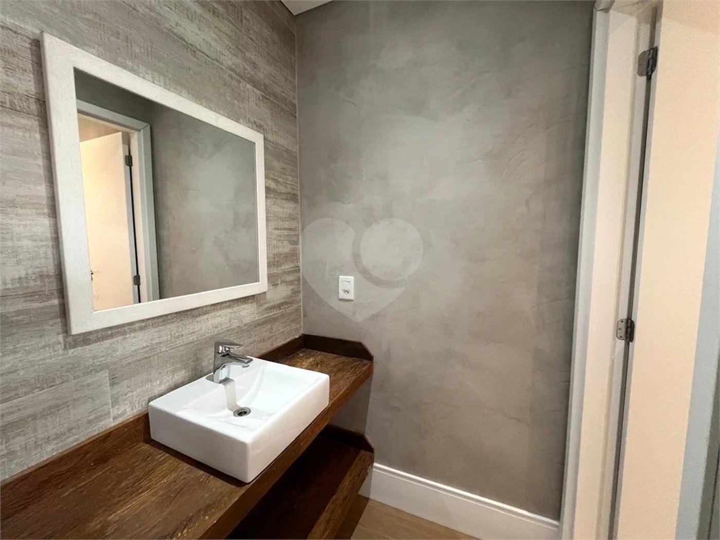 Maravilhoso Apartamento com 3 quartos no Jardim Europa