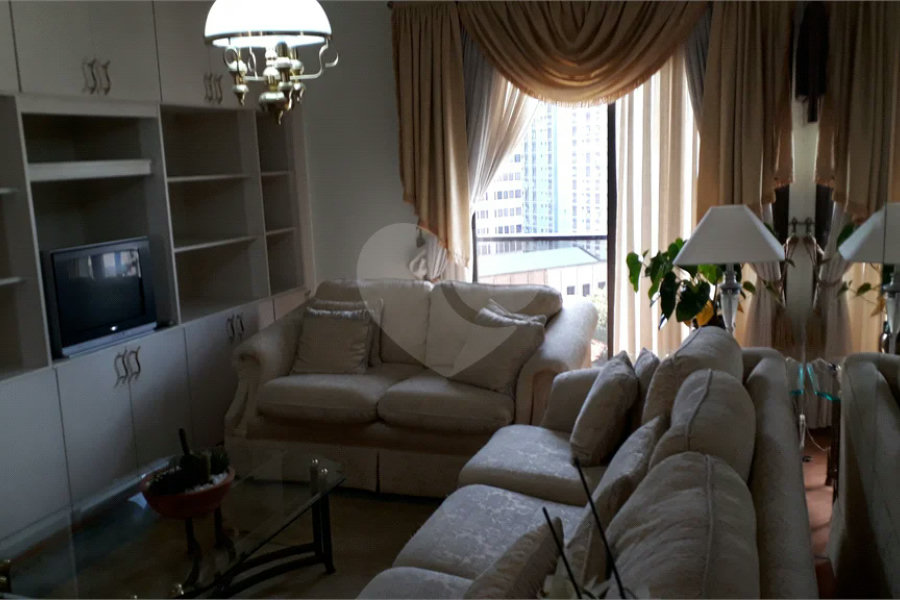 Apartamento à venda mobiliado nos Jardins — 126 m²