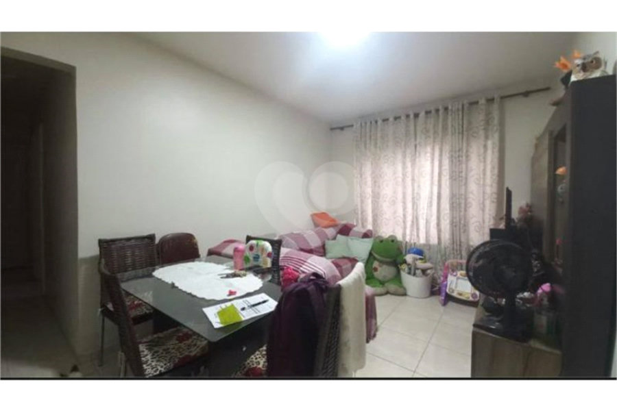 2 quartos e vaga de garagem