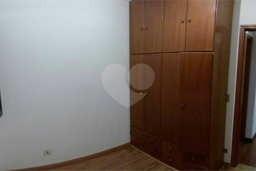 Sobrado à venda com 3 quartos, sendo 1 suíte, em Tremembé, São Paulo, SP