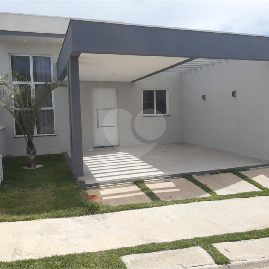 Casa à venda com 3 quartos, sendo 1 suíte, no condomínio Vila Paraty, Indaiatuba - SP