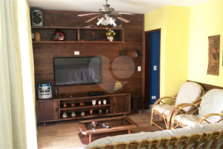 Apartamento à venda com 3 quartos, sendo 1 suíte, em Jardim Enseada, Guarujá, SP