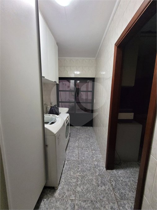 Sobrado à venda com 3 suítes em Vila Euclides, São Bernardo do Campo, SP