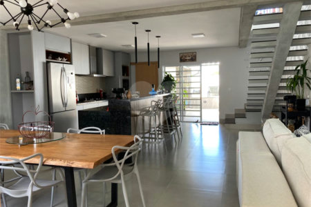 Casa à venda com 3 quartos, sendo 1 suíte, em Vila Zanforlin, Torrinha, SP