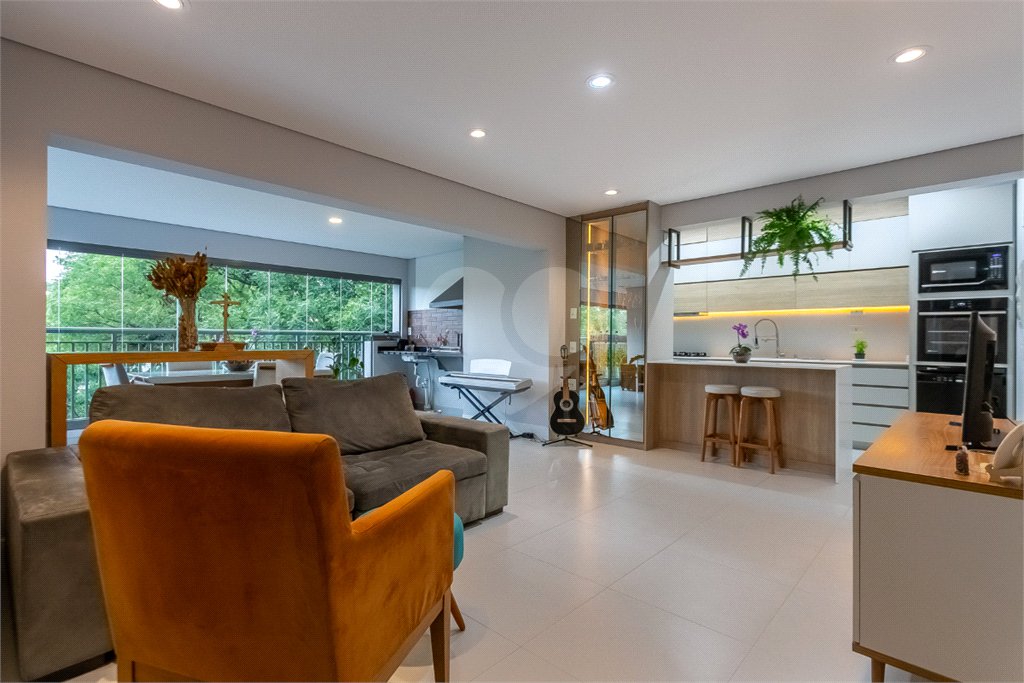 Apartamento à venda com 3 suítes em Jardim Prudência, São Paulo, SP
