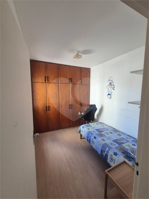 Apartamento à venda com 3 quartos, sendo 1 suíte,  em Parque Santana, Mogi das Cruzes, SP