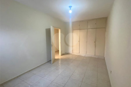 Casa à venda com 3 quartos, sendo 1 suíte, no Centro, Araraquara, SP