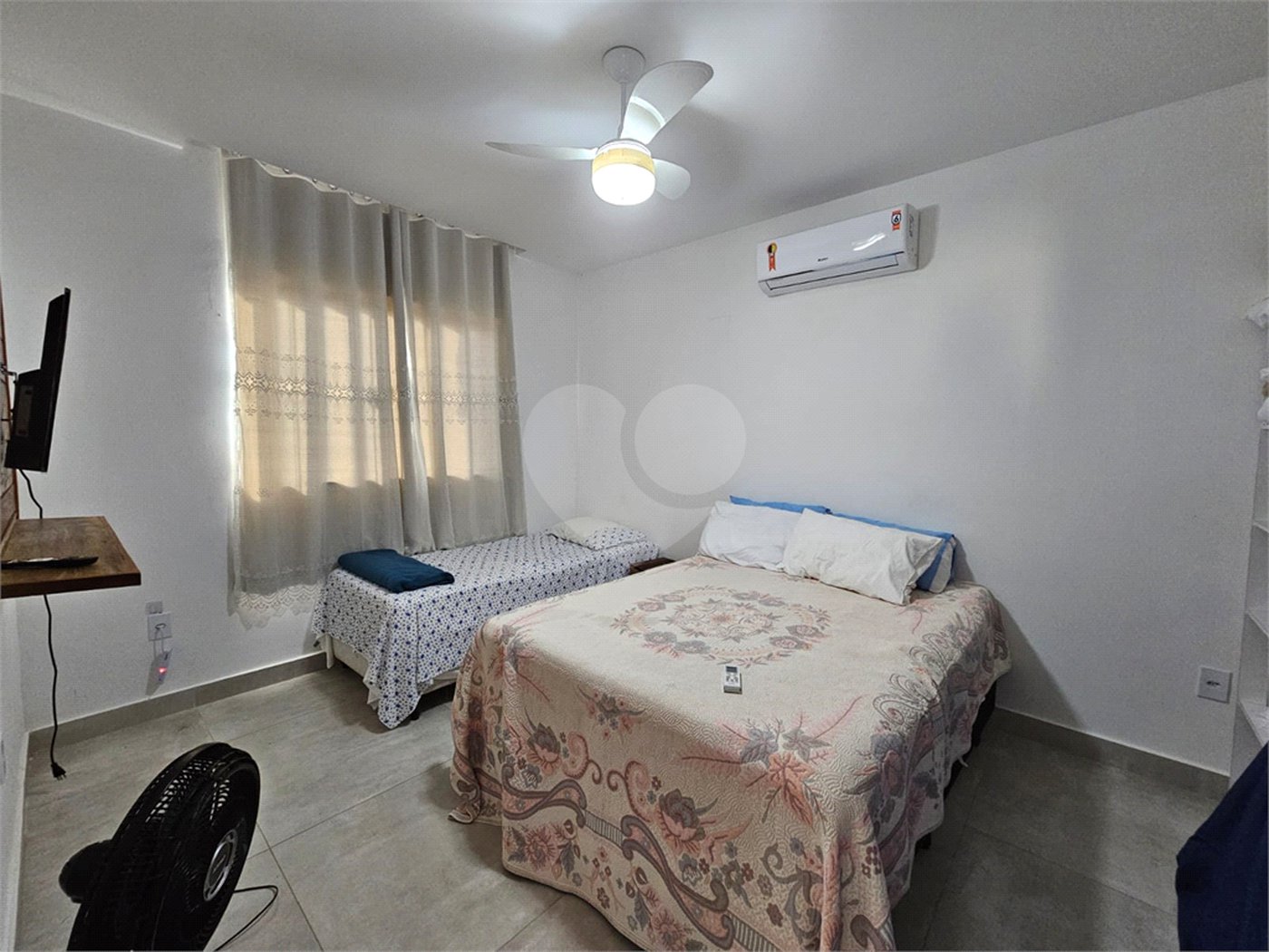 Terreno em condomínio à venda com 3 quartos, sendo 2 suítes,  em Caravelas, Armação dos Búzios, RJ