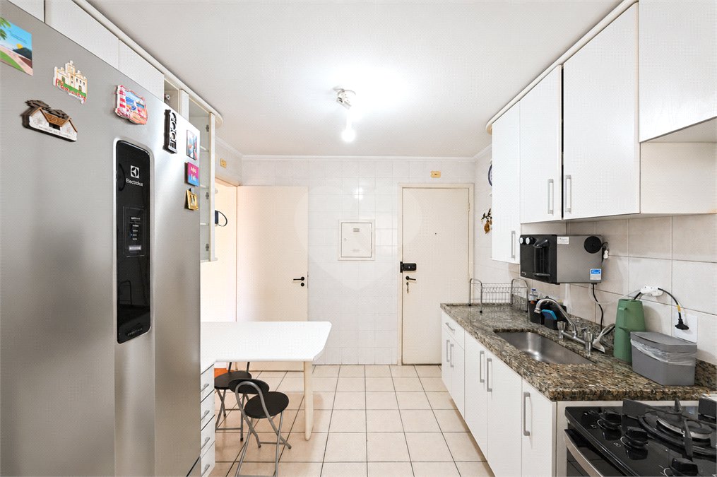 Apartamento à venda com 3 quartos, sendo 1 suíte,  em Chácara Inglesa, São Paulo, SP