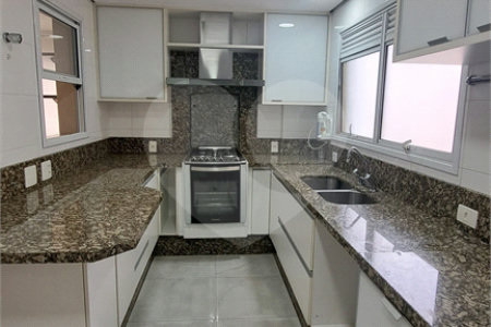 Apartamento à venda com 3 suítes em Santana, São Paulo, SP