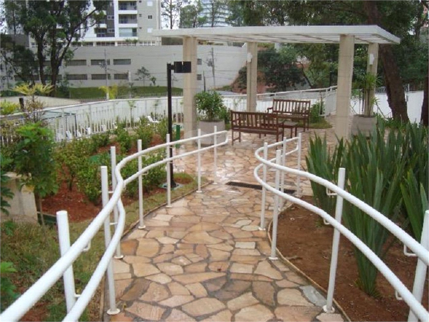 Apartamento para alugar com 2 quartos em Parque Reboucas, São Paulo, SP