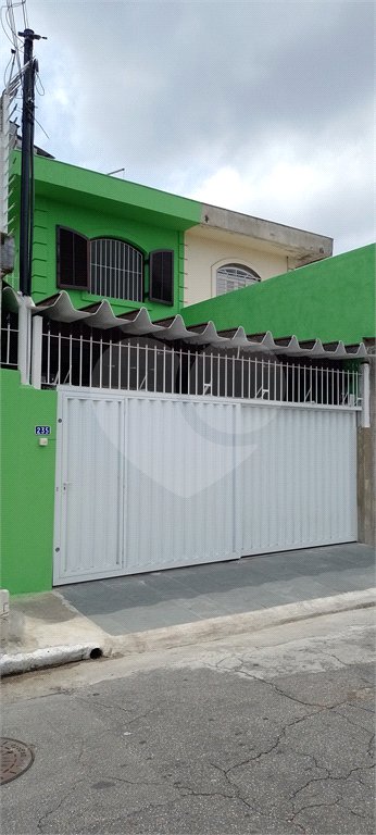 Sobrado à venda com 2 quartos em Jardim Itacolomi, São Paulo, SP