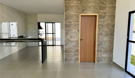 Casa Térrea à venda com 3 quartos, sendo 1 suíte,  em Pinheirinho, Atibaia, SP