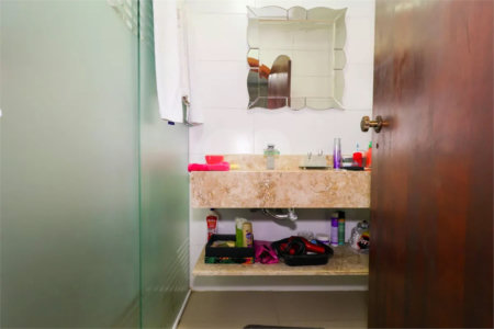 Casa à venda com 2 quartos, sendo 1 suíte, em Lar São Paulo, São Paulo, SP