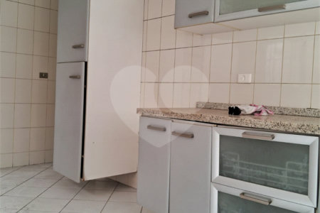 Sobrado para alugar com 3 quartos, sendo 1 suíte,  em Vila Progredior, São Paulo, SP
