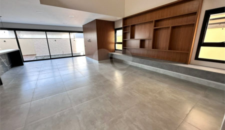 Casa à venda com 3 suítes no condomínio Residencial Central Parque, Salto - SP