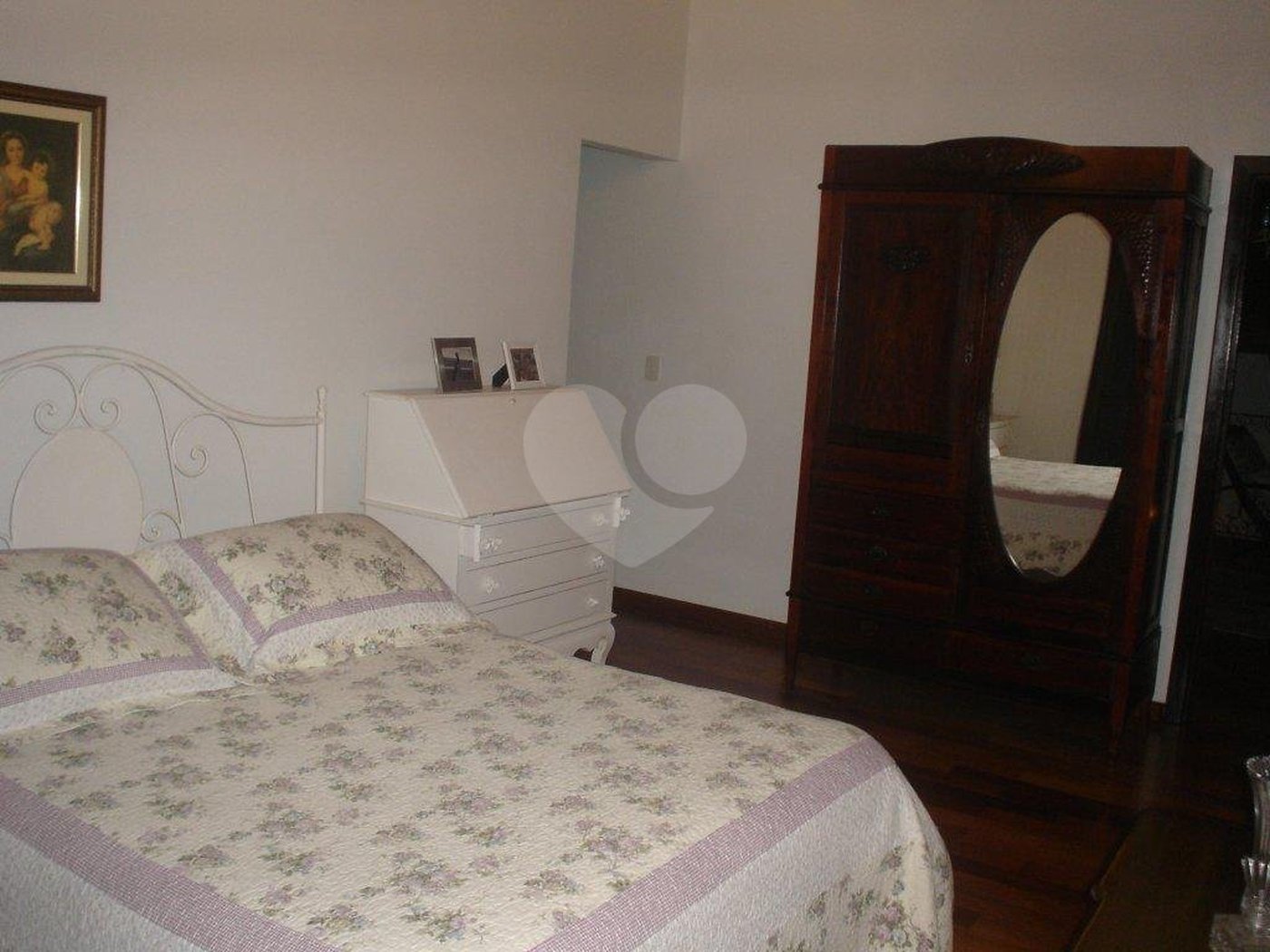Casa à venda com 3 quartos, sendo 2 suítes, no condomínio residencial Cantareira-pque Petropolis, Mairiporã - SP