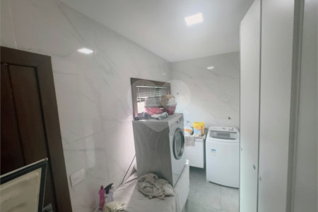 Casa em condomínio à venda com 4 quartos, sendo 2 suítes,  em Caravelas, Armação dos Búzios, RJ