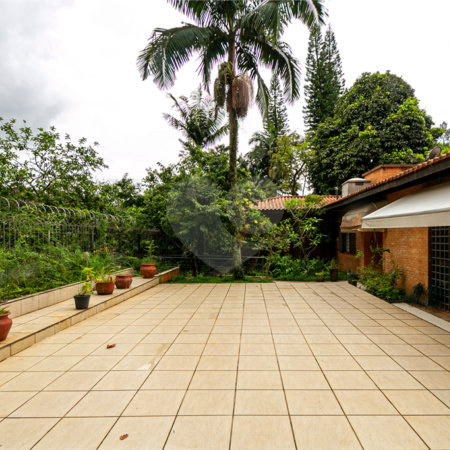 Casa à venda com 4 quartos, sendo 1 suíte, em Jardim Marajoara, São Paulo, SP