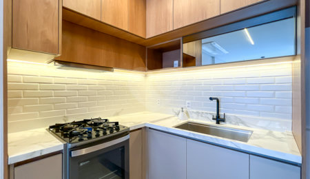 Apartamento à venda com 2 quartos, sendo 1 suíte,  em Santo Amaro, São Paulo, SP