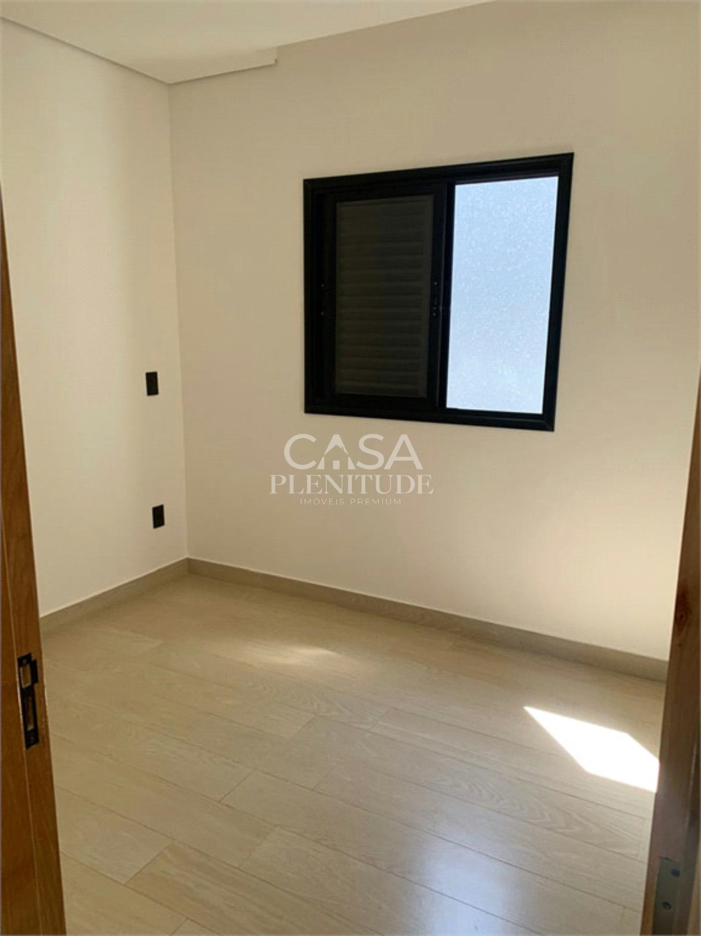 Casa em condomínio à venda com 3 quartos, sendo 1 suíte, em Cajuru do Sul, Sorocaba, SP