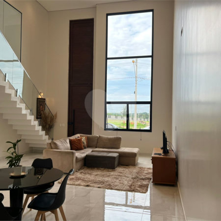 Casa à venda com 3 quartos, sendo 1 suíte, no condomínio Residencial Evidências, Indaiatuba - SP