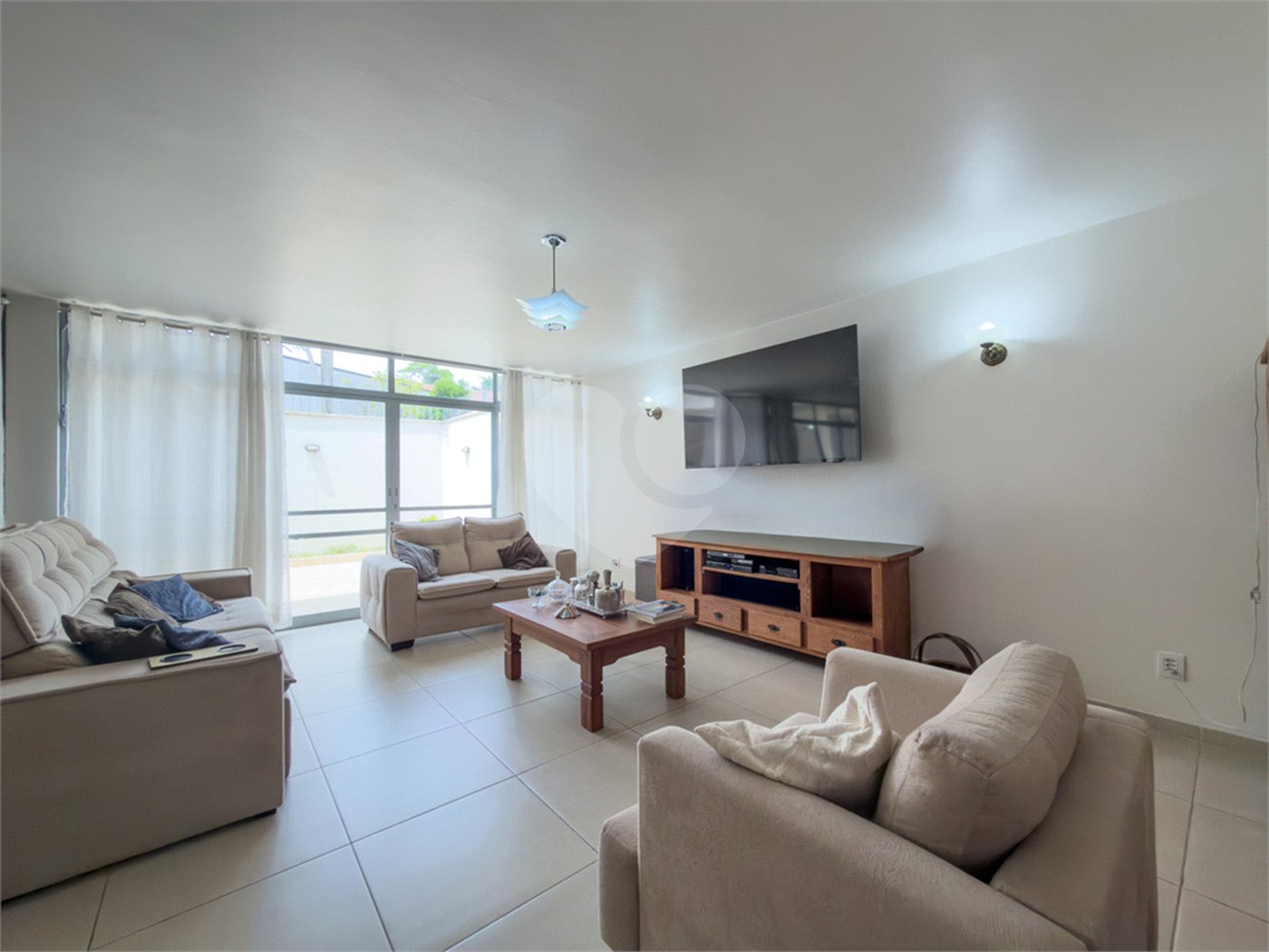 Casa de Vila à venda com 3 quartos, sendo 1 suíte, em Indianópolis, São Paulo, SP
