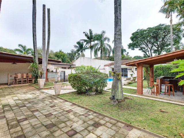 Casa à venda com 3 quartos, sendo 2 suítes,  em Alto da Boa Vista, São Paulo, SP