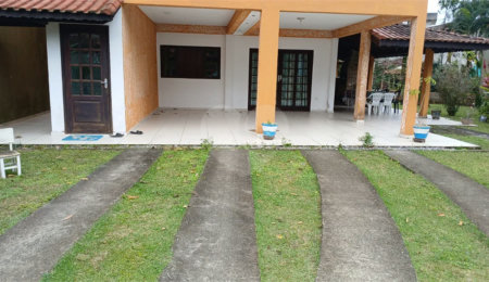 Casa à venda com 5 quartos, sendo 3 suítes, em Costa do Sol, Bertioga, SP