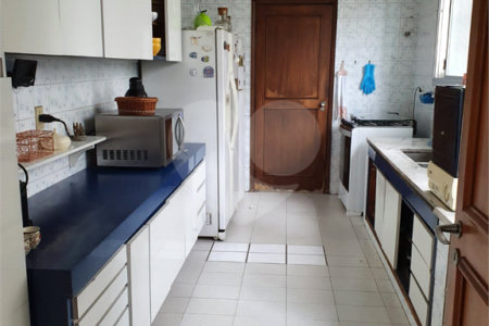 Apartamento à venda com 3 quartos, sendo 2 suítes, em Itaim Bibi, São Paulo, SP